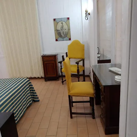 Viale Del Re 33 Feriehus